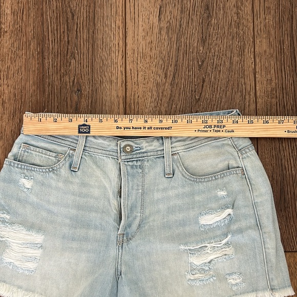 Hollister Distressed Mom high rise Button fly Denim Shorts juniors Size 7 - Picture 5 of 6